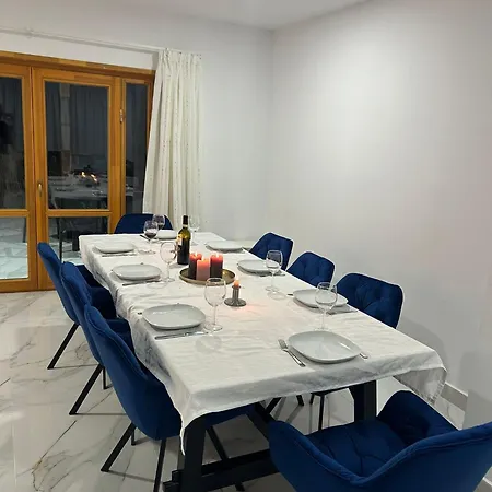Asta Villa